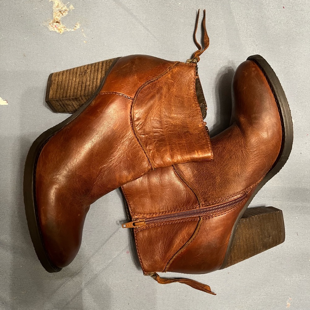 Steve Madden Radioo Leather Bootie